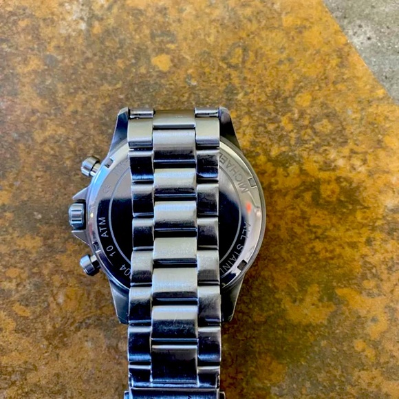 Michael Kors watches - Picture 3 of 3